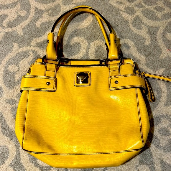Yellow leather banana republic small shoulder bag - Picture 10 of 10